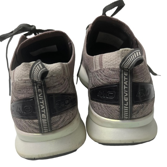 Brooks Levitate 4.0-Pink/Gray/White Size Athletic Shoes WUS 10.5 EUR 42.5 UK 8.5 - Picture 3 of 9